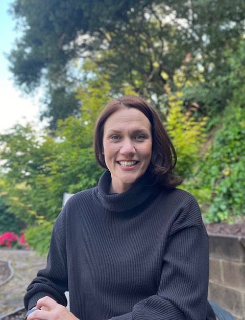 ‘I Like to Help’: Jamie Johnson, a Do-It-All Mill Valley Mom on Multiple PTAs and With a Surging Enamel Pin Business, Is the Mill Valley Chamber’s Ambassador of the Month for June