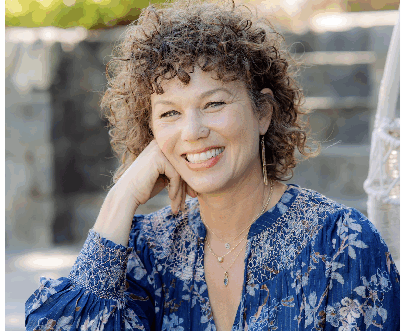 Local Author and Leadership Coach Danna Lewis Launches Free e-Book Luscious Leadership™ Field Guide